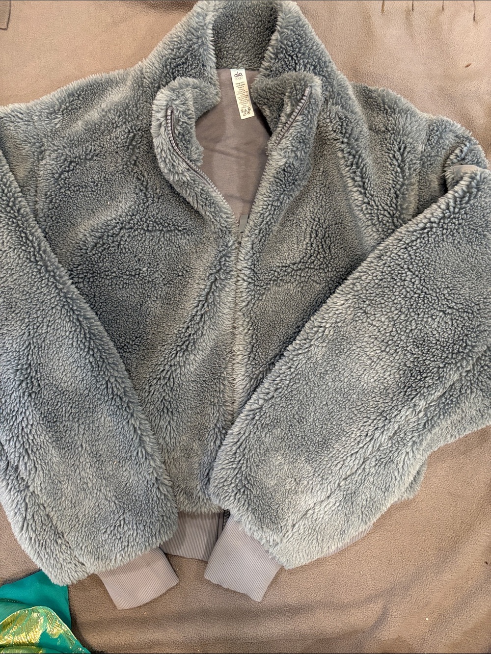 Alo Cozy Gray Sherpa Jacket - Women's Plush Zip-Up
